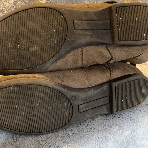 👠BOGO FREE👠LOWER EAST SIDE💫 Brown Flat Suede Ankle Boots - Picture 6 of 7